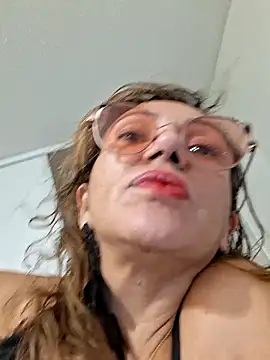 loveryvicky's cam snapshot