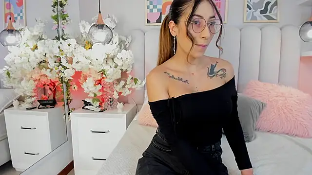 Lizzi_Hotman_'s cam snapshot