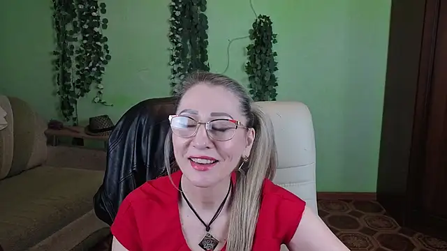 Habibi_Honeyy's cam snapshot