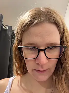 Bikergirl_97's cam snapshot