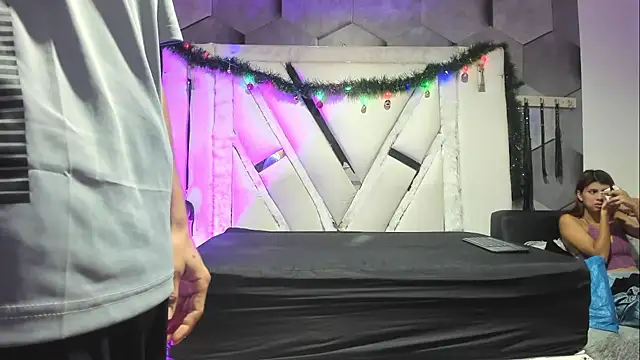 NicollAndJulian's cam snapshot