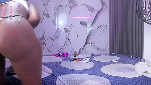 LicyStark's cam snapshot