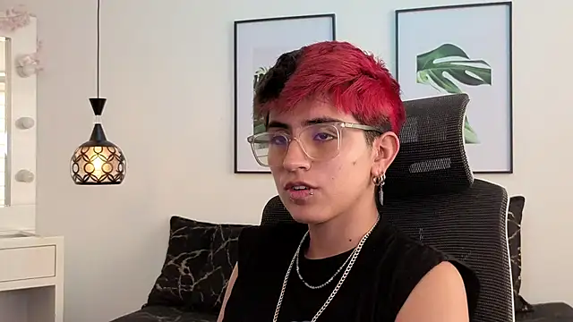 valeryevansvg's cam snapshot