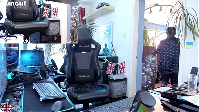 OnlineBossUK live sex cam