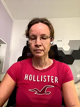 AnnikaRose live sex cam