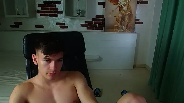 BradyFlint live sex cam