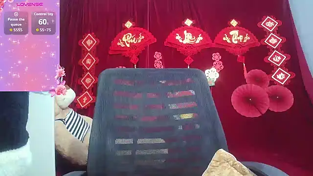 Mio_Nips live sex cam