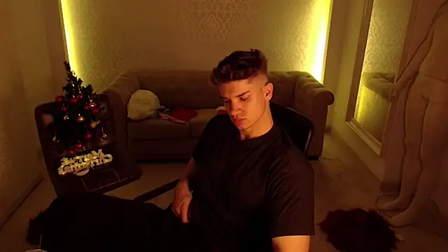 MaxKaiden live sex cam