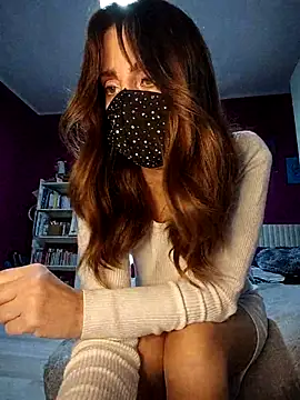 Akemi_rossi live sex cam