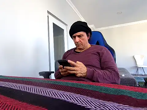 ALPHANDRE live sex cam