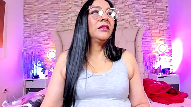 Gina_Myers live sex cam