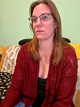 SpiceLea live sex cam