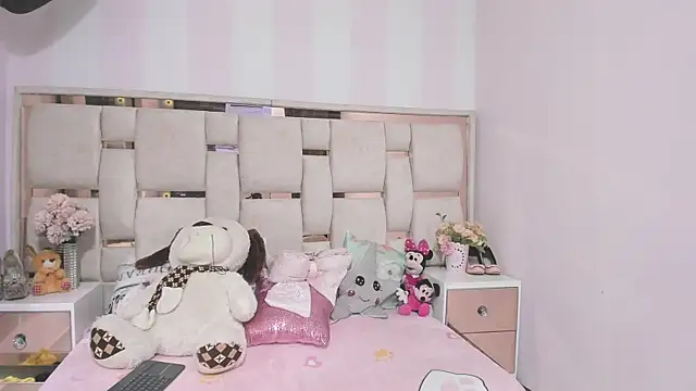 MiaKahali's cam snapshot