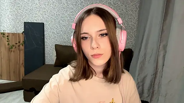 EvaLoveer's cam snapshot