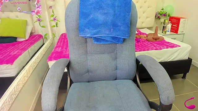 jennystark_'s cam snapshot