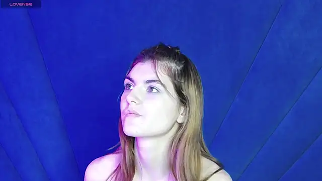 Evelisse's cam snapshot