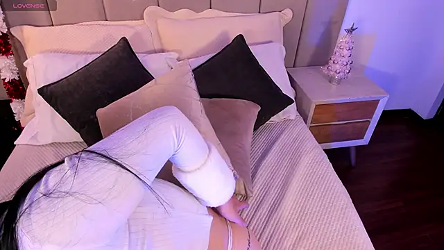 Selene_Shay's cam snapshot