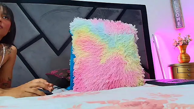 TashaNaughty4u's cam snapshot