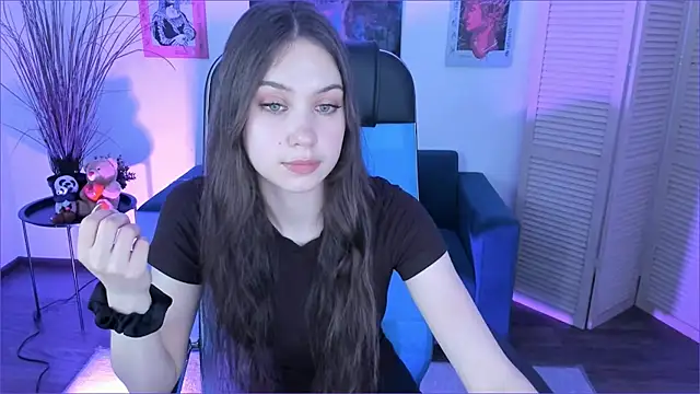 BlossomVesper's cam snapshot