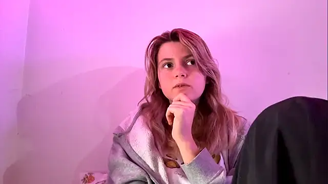 AlanaPostell's cam snapshot