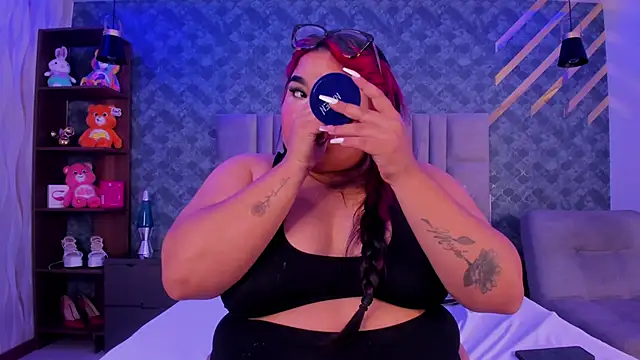 AlyzzandreRouge's cam snapshot