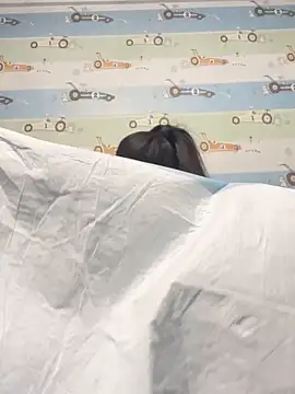 xiangxiang-love's cam snapshot