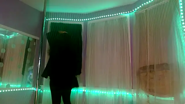 corilynx's cam snapshot