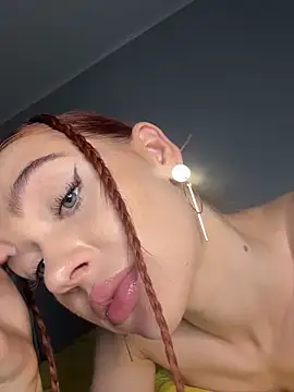 LittleFox___'s cam snapshot