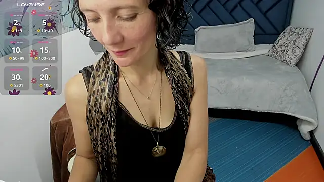 Valery_More__'s cam snapshot