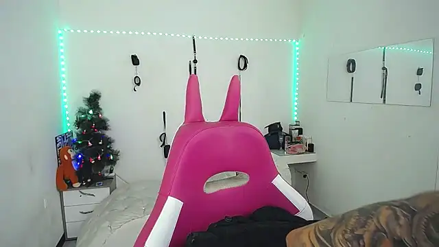 Leonard_Price live sex cam