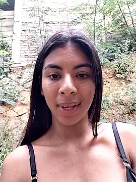 chaparritahot99 live sex cam