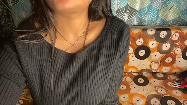 shuhana_ live sex cam