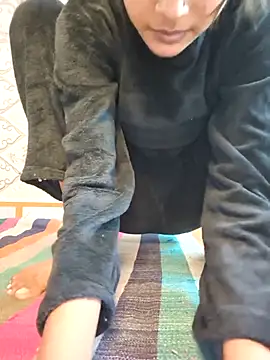 Aidakhan1212's cam snapshot