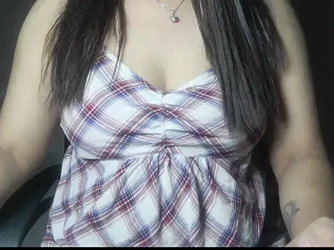 Saira_Hotty's cam snapshot