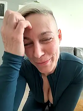 DarleenHot live sex cam