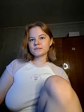 SlipperSherry live sex cam