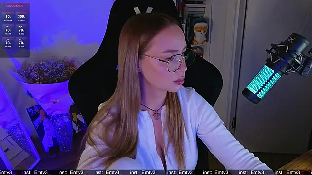 Emili1- live sex cam