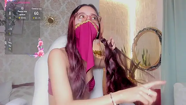 SweeTloveee_'s cam snapshot