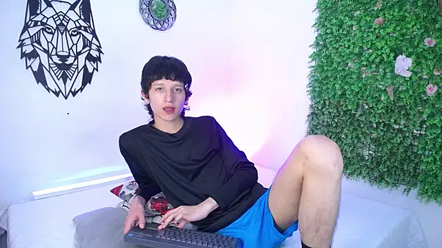 Emo_Boy_ live sex cam