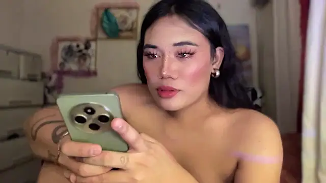 untouchable_mia's cam snapshot