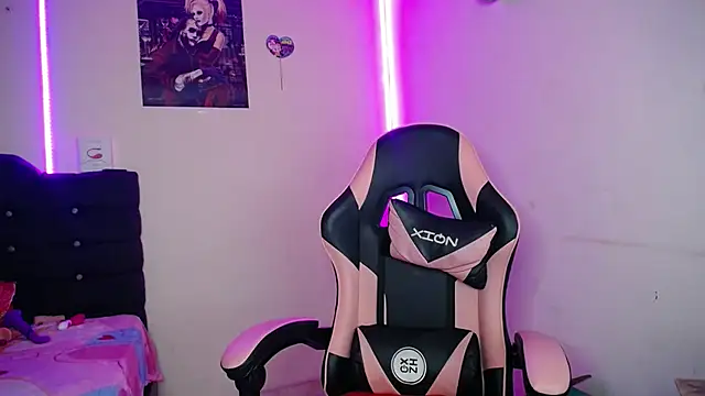 yuliana_19 live sex cam