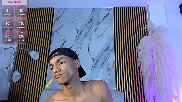 JulienSaint's cam snapshot