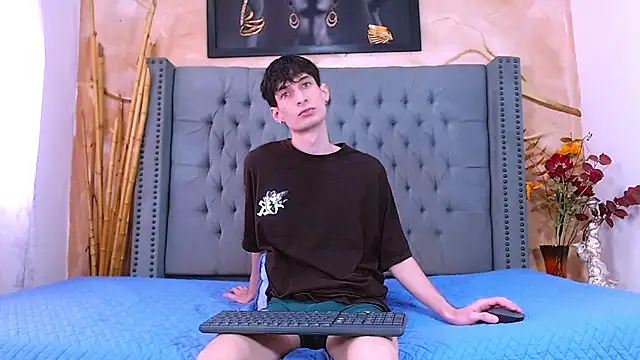 Luke_Carter's cam snapshot