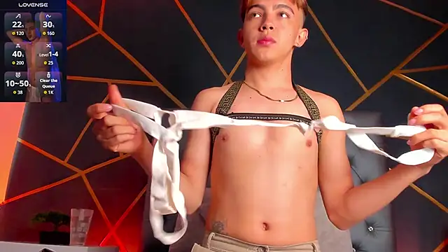 Lian_Miller1_'s cam snapshot