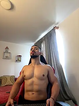 Ezzio_Scolaro live sex cam