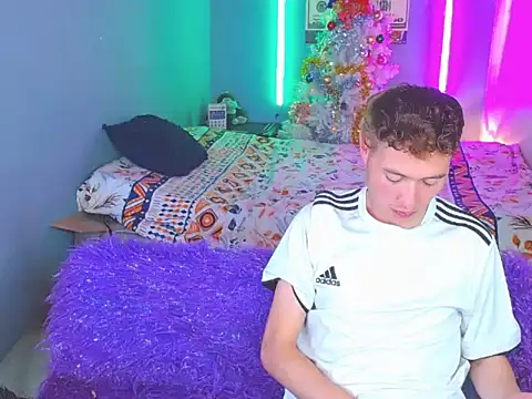 Latin_boysxxxx's cam snapshot