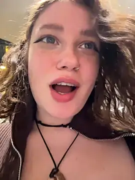 lucy-joy live sex cam