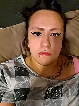 Jagebabe13 live sex cam