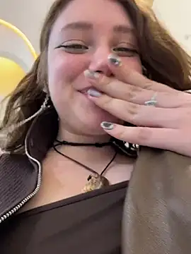 lucy-joy live sex cam