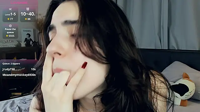 DracosMoon live sex cam